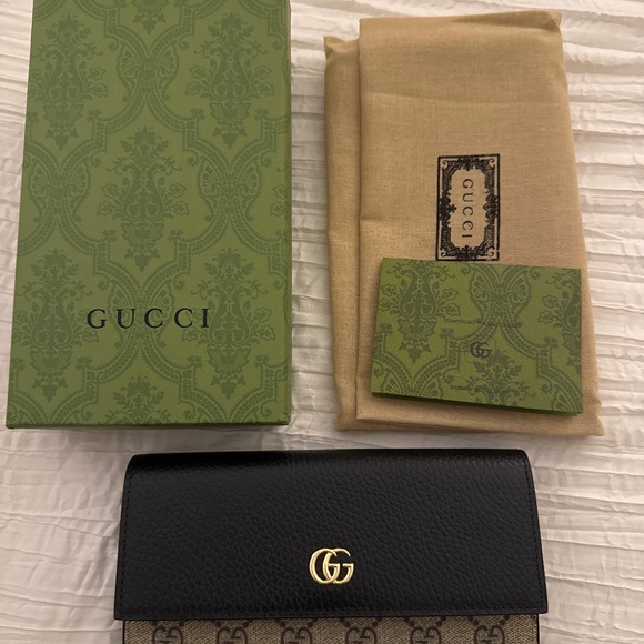 GG MARMONT BI-COLOR CONTINENTAL WALLET - Picture 1 of 2